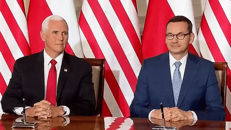 Huawei nie zbuduje infrastruktury 5G w Polsce? Morawiecki i Pence podpisują deklarację