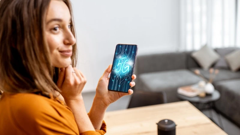 Jest dwóch liderów rynku smartfonów 5G. Konkurencja daleko w tyle