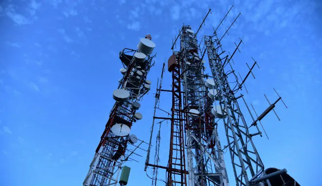 FCC: 5G jest całkowicie bezpieczne dla ludzi