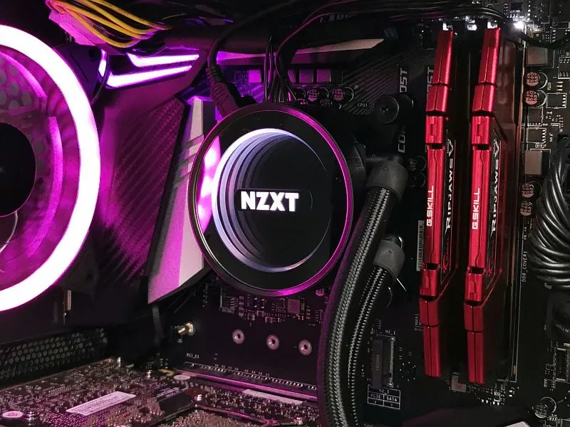 NZXT Kraken X52 10