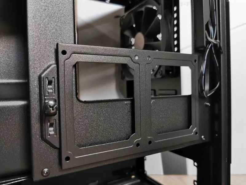 NZXT H210i recenzja 23