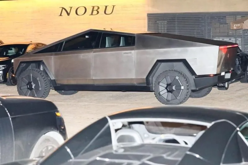 cybertruck los angeles 2