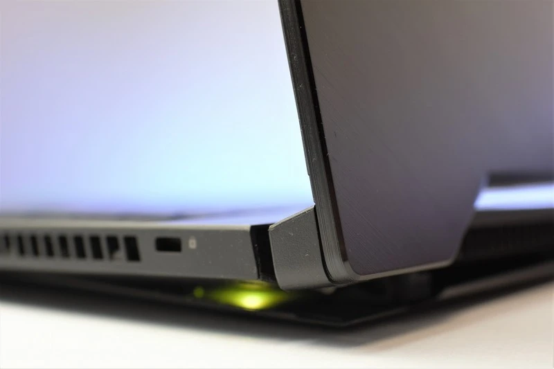 ASUS ROG Zephyrus S GX502GW 10