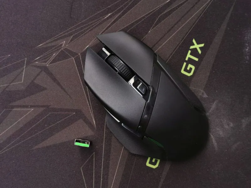 Razer Basilisk X Hyperspeed 1