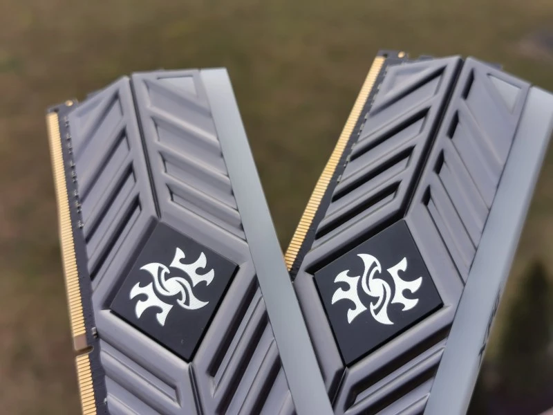 Adata XPG Spectrix D41 10