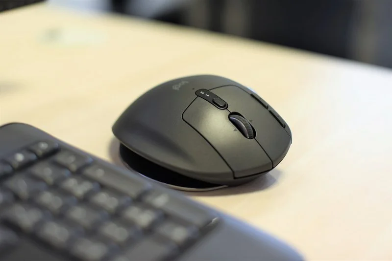 Logitech MX Ergo 4