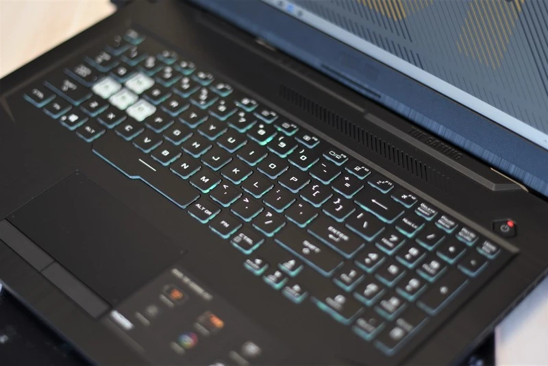 ASUS TUF Gaming A17 8