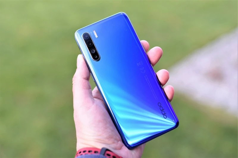 Oppo Reno 3 8