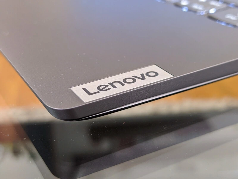Lenovo Yoga S740