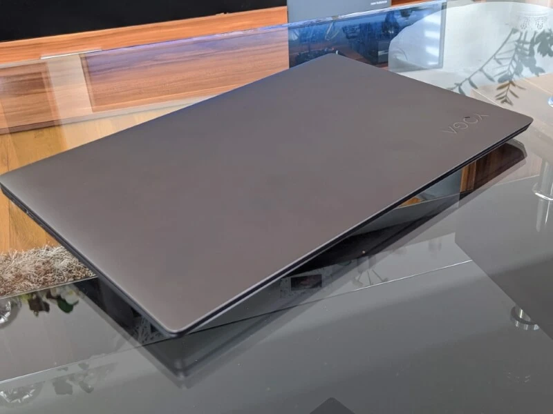 Lenovo Yoga S740
