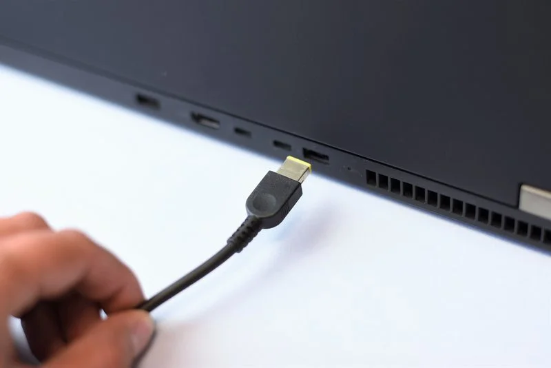 Lenovo ThinkPad P73 9