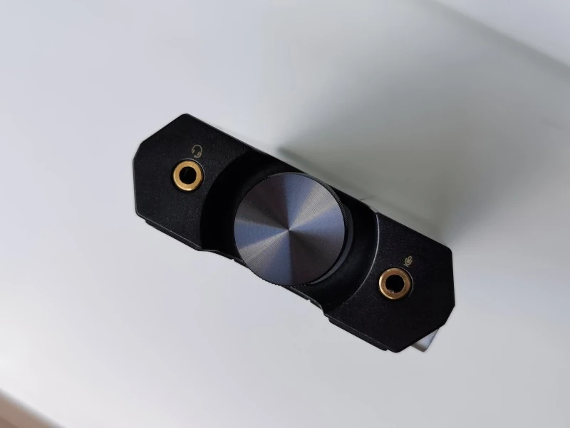 Sound BlasterX G6 13