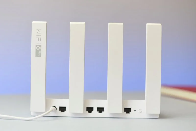 Huawei WiFi AX3 4