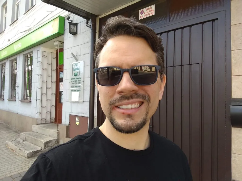 SonyXperia10MarkII 0036 Średni