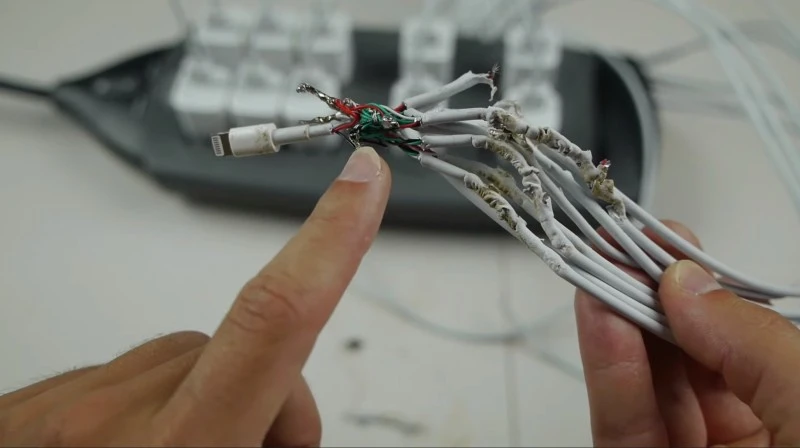 10 ladowarek iphone 1