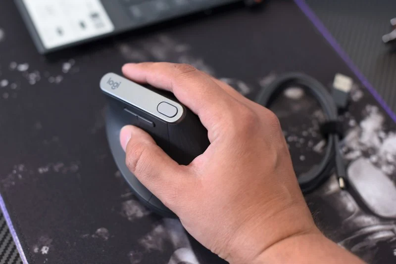 Logitech MX Vertical 10