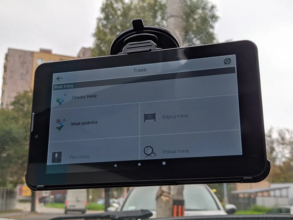 tablet nawigacja navitel t505 pro 20201009 133210 Średni