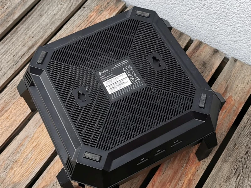 TP-Link Archer AX6000 7