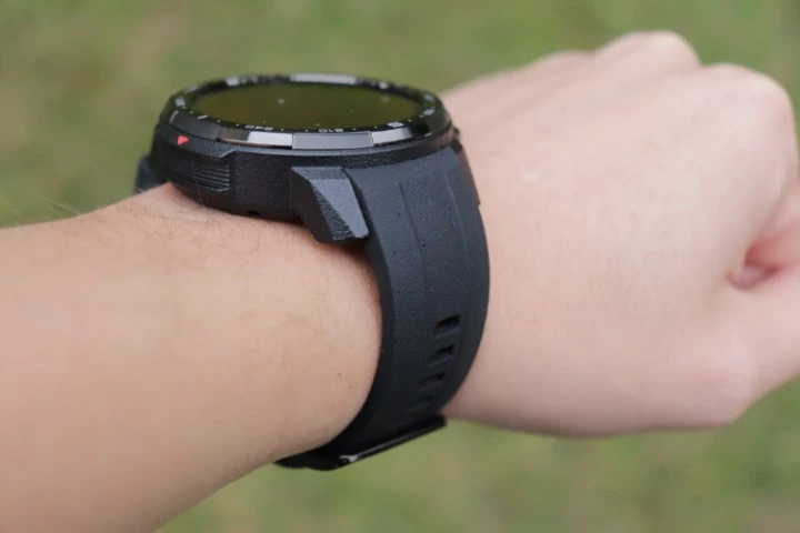 Honor GS PRO grubość