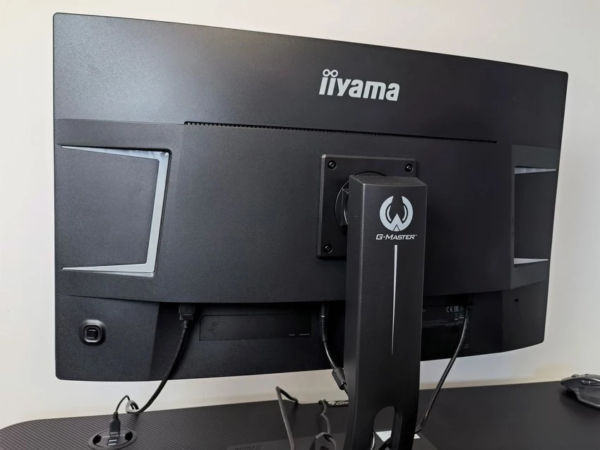 iiyama G-Master 7