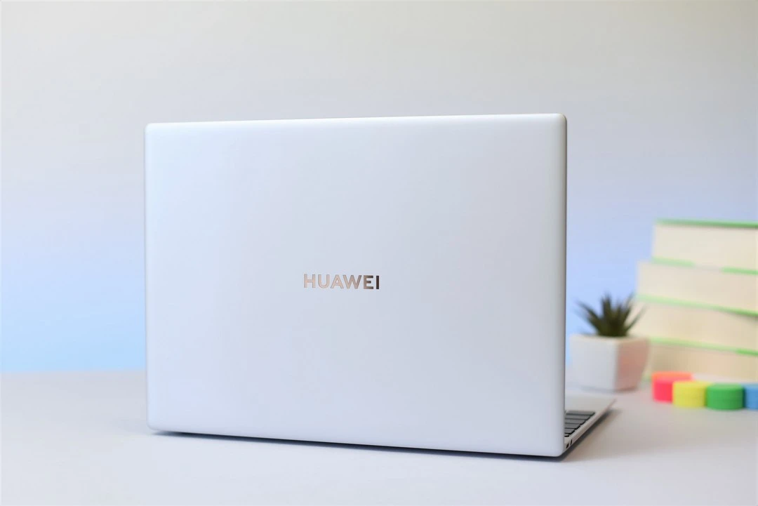 Huawei MateBook X 7