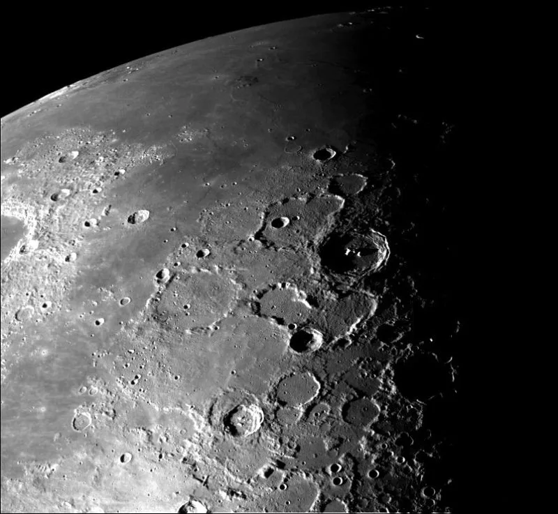 ksiezyc-powierzchnia