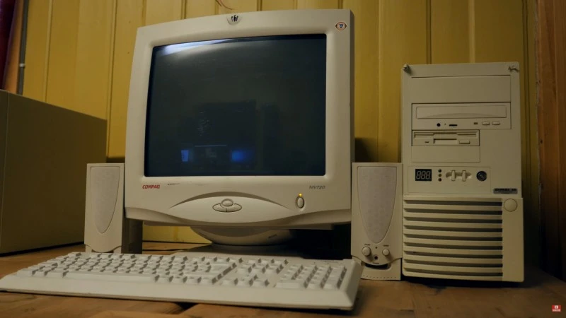 komputer z 1995 roku
