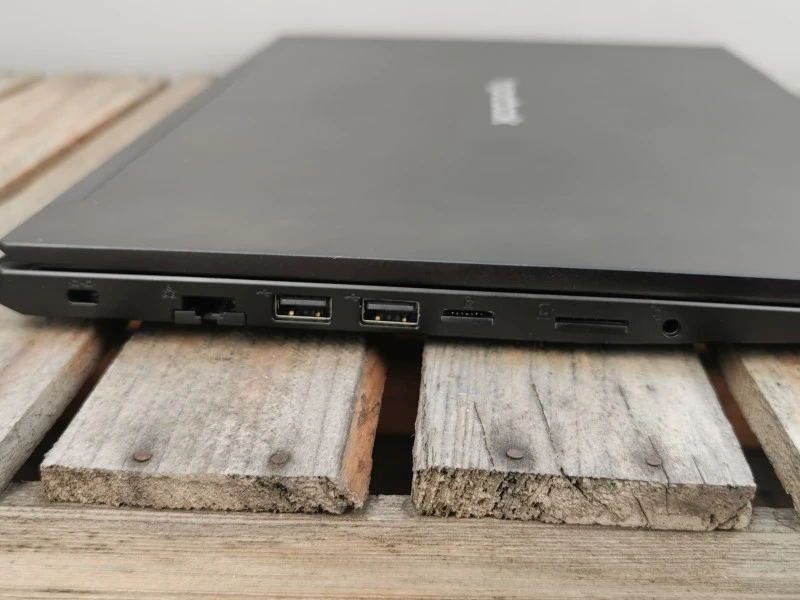 Hyperbook R15 Zen 14