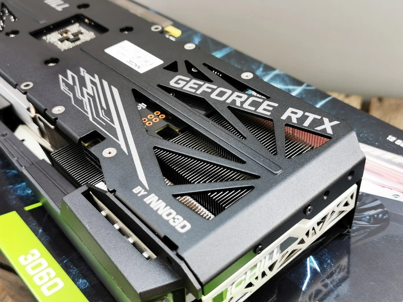 Inno3D RTX 3060 iChill X3 RED 29