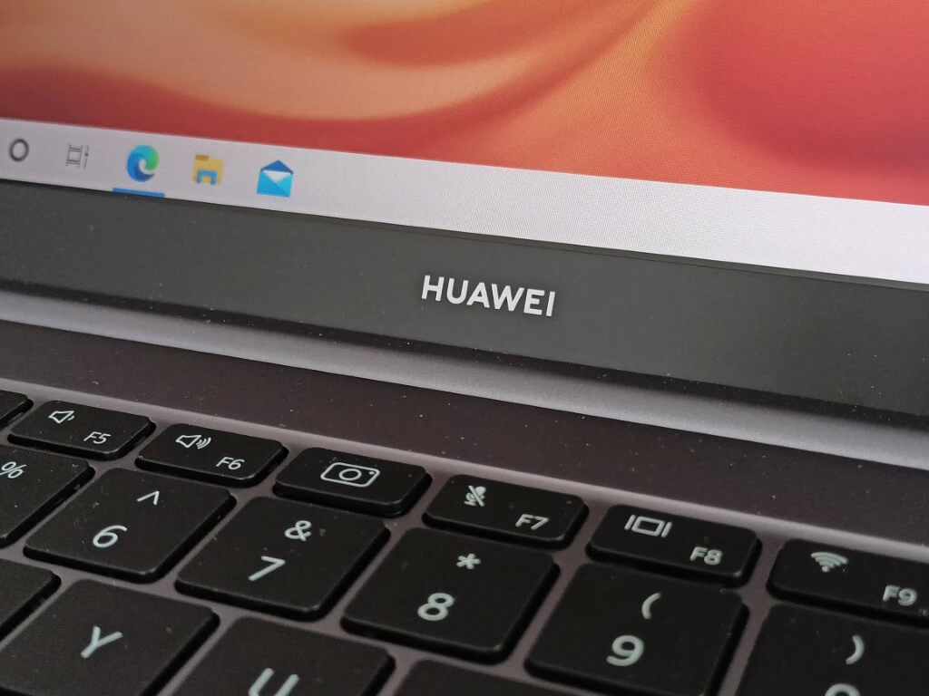 Huawei D16 20210322113502 sredni