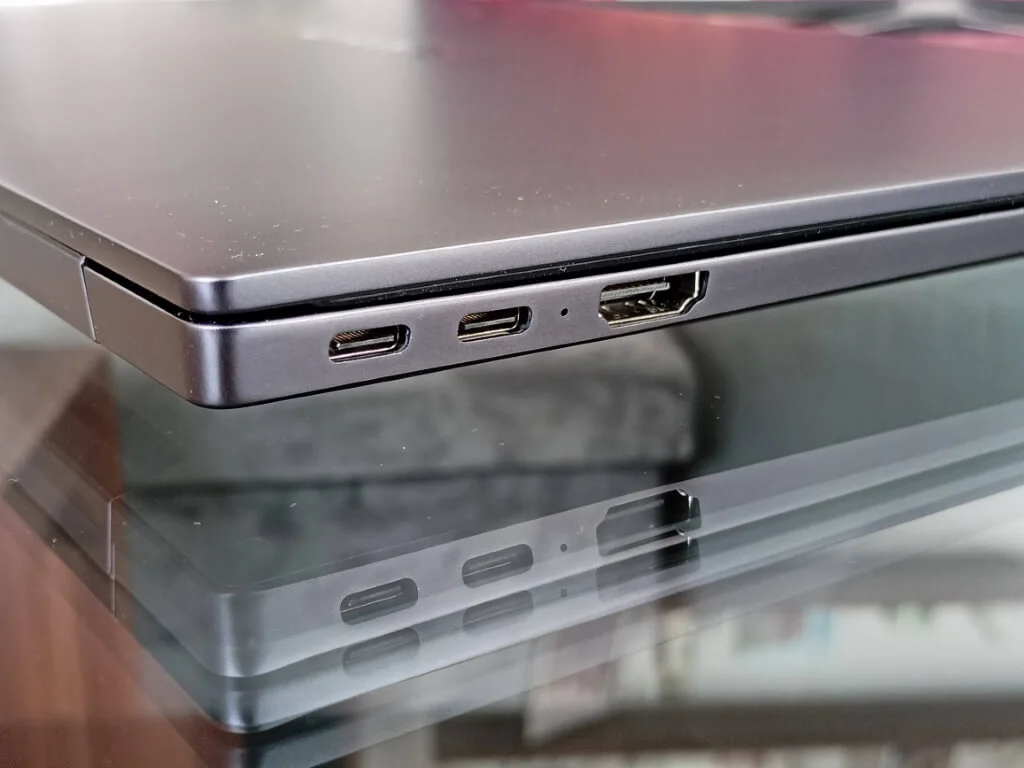 Huawei D16 20210322113746 sredni