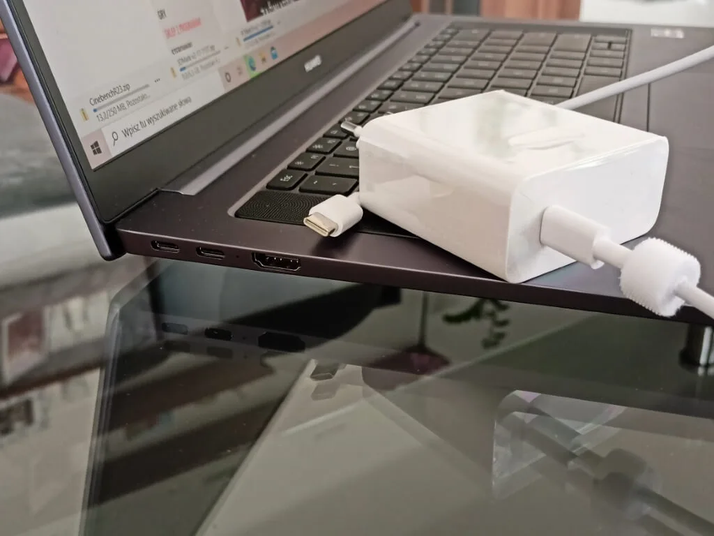 Huawei D16 20210322114020 sredni