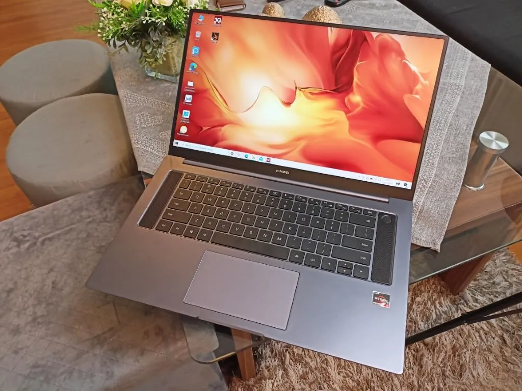 Huawei D16 20210323125754 sredni