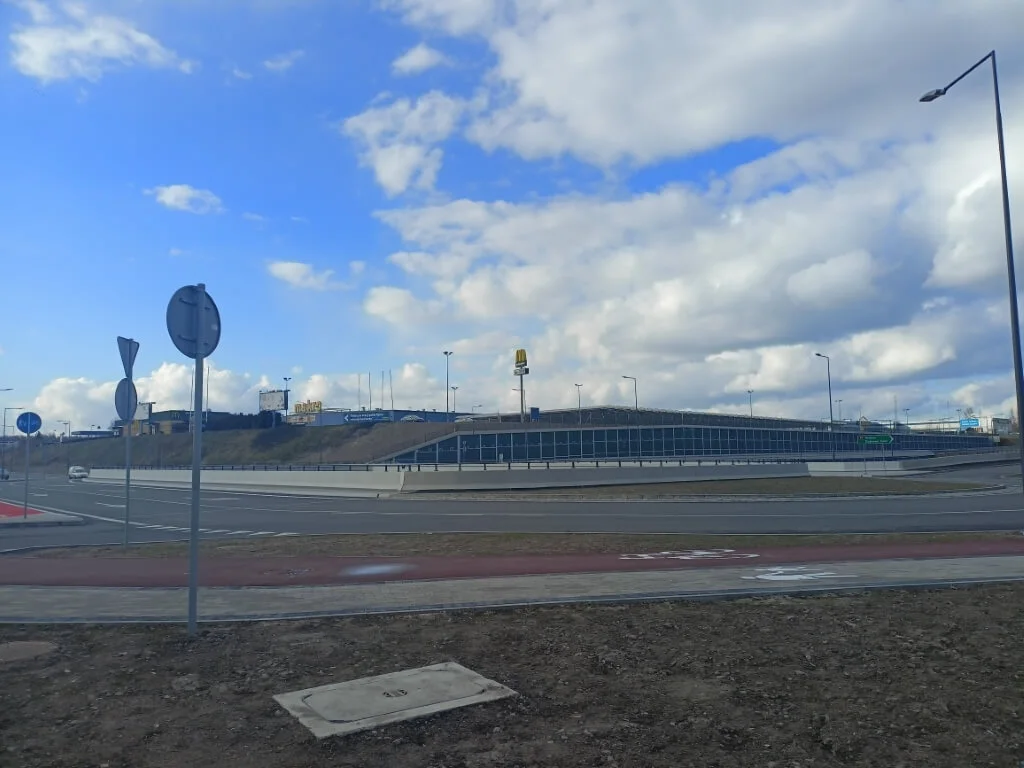 Realme 8 20210407172431 sredni