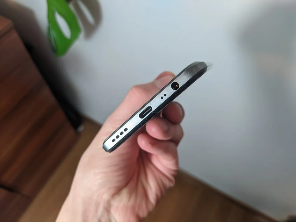 Realme 8 20210407 110558849 sredni