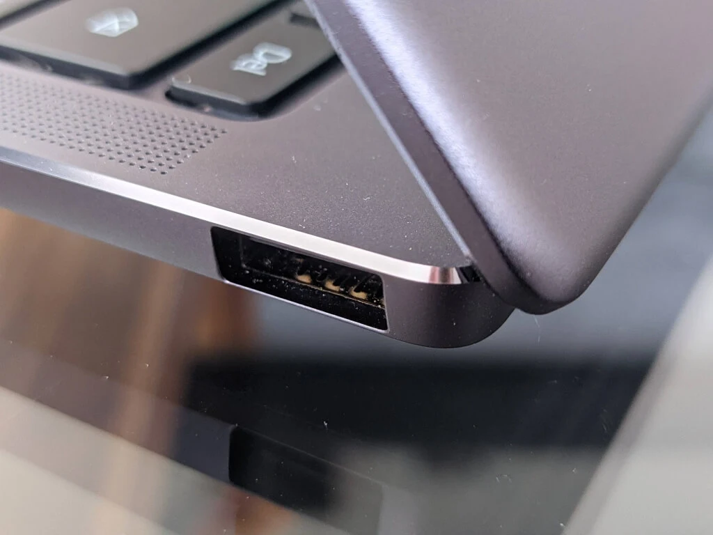 Huawei MateBook Pro X 20210415 111144880 sredni