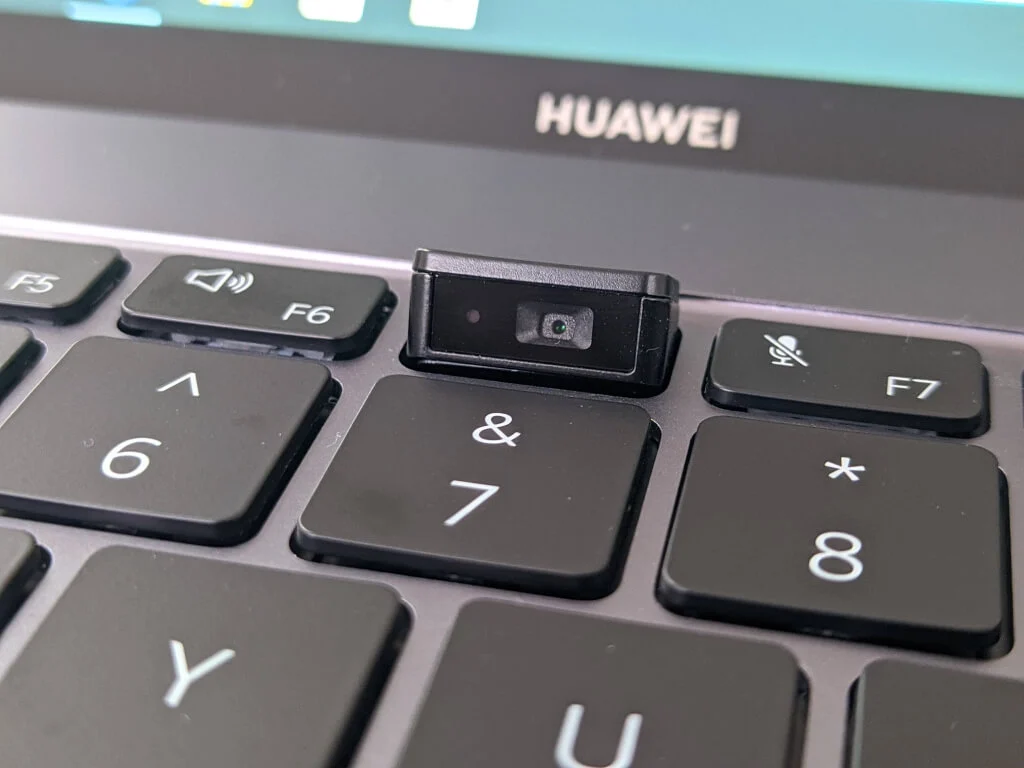 Huawei MateBook Pro X  20210415 111338839 sredni