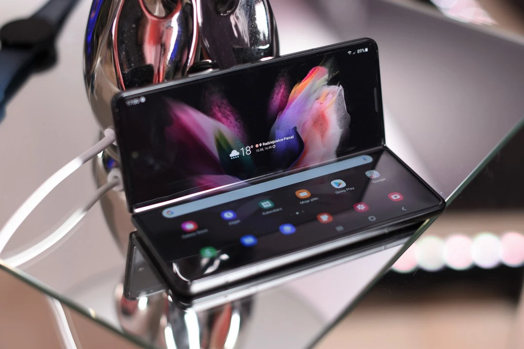 Samsung Galaxy Z Fold3 5G 19