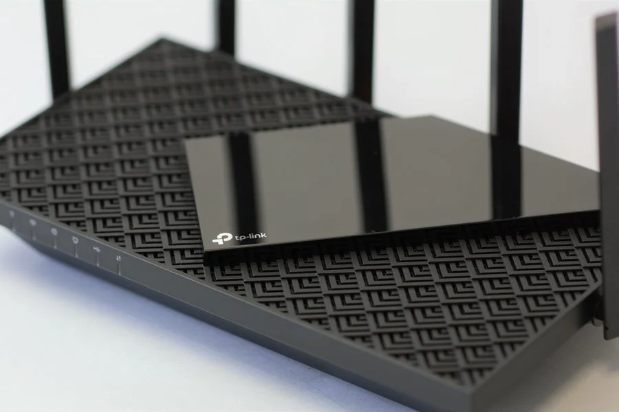 TP-Link Archer AX73 3