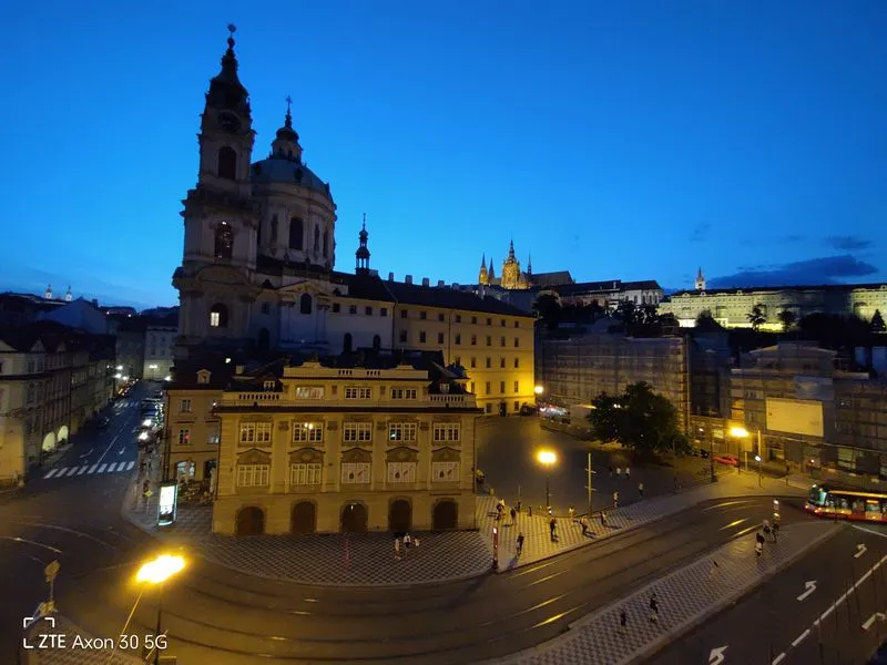 ZTE AXON 30 sample 42