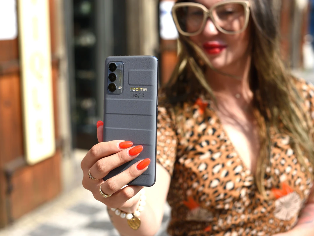 realme GT Master Edition 7047