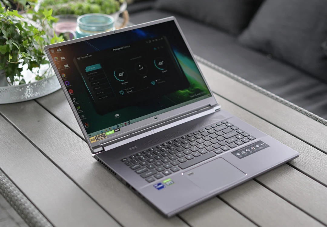 Acer Predator Triton 500 SE 011