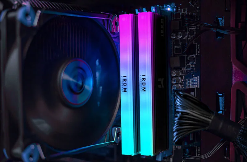 GOODRAM IRDM RGB DDR4