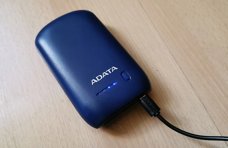 ADATA P10050 – recenzja powerbanku z wbudowaną latarką