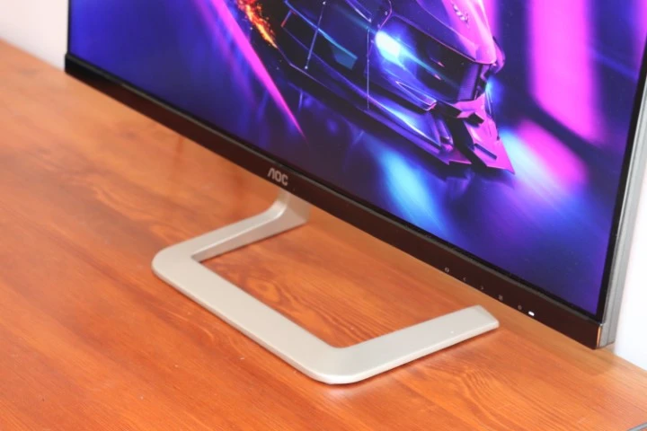 AOC Q27T1 Porsche Design: ten monitor kupuje się wzrokiem (TEST)