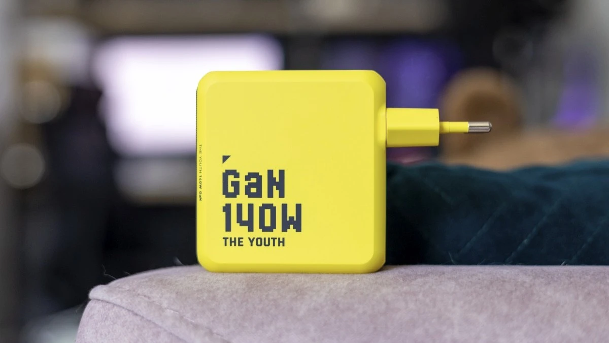 AOHI The Youth 140W – test. Jedna żółta ładowarka zamiast trzech