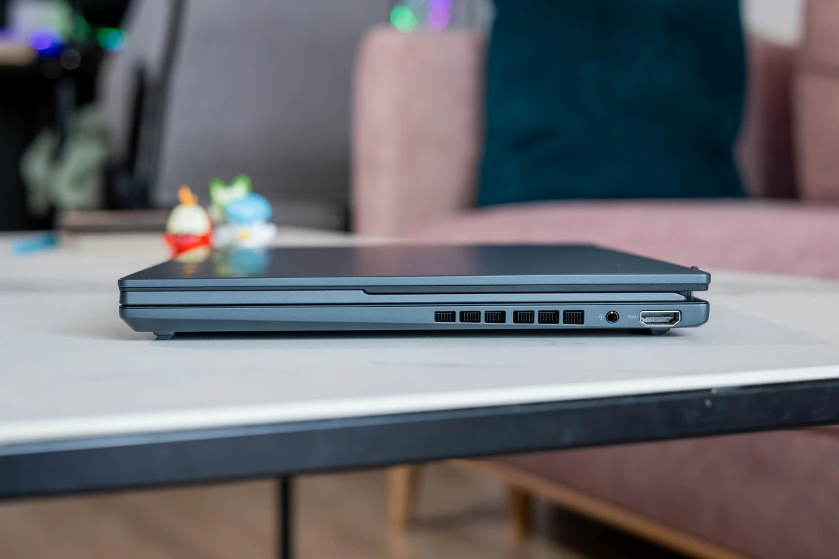 Asus Zenbook Duo UX8406