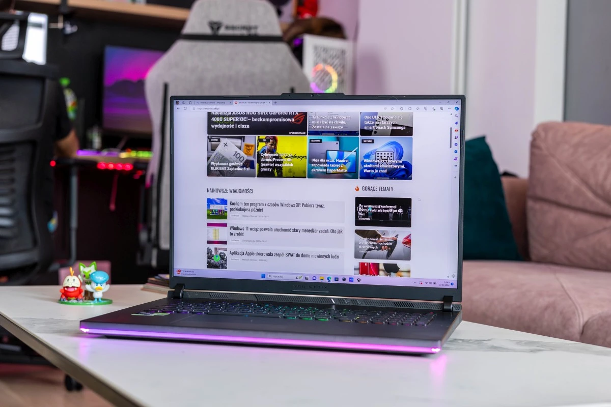 ASUS ROG Strix Scar 18