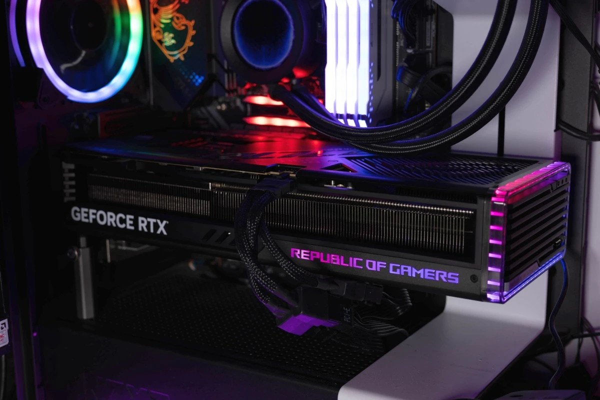 ASUS ROG Strix GeForce RTX 4080 SUPER OC