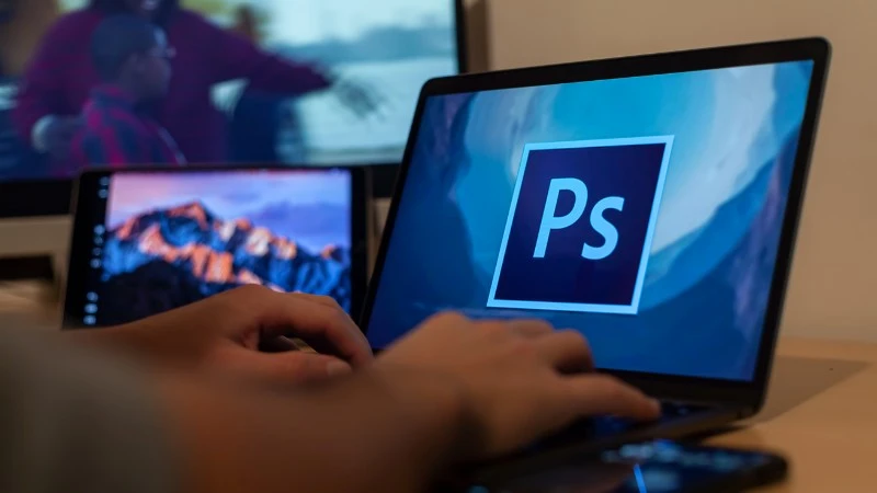 Adobe Photoshop natywnie na Windows 10 ARM. Niestety ma ograniczenia